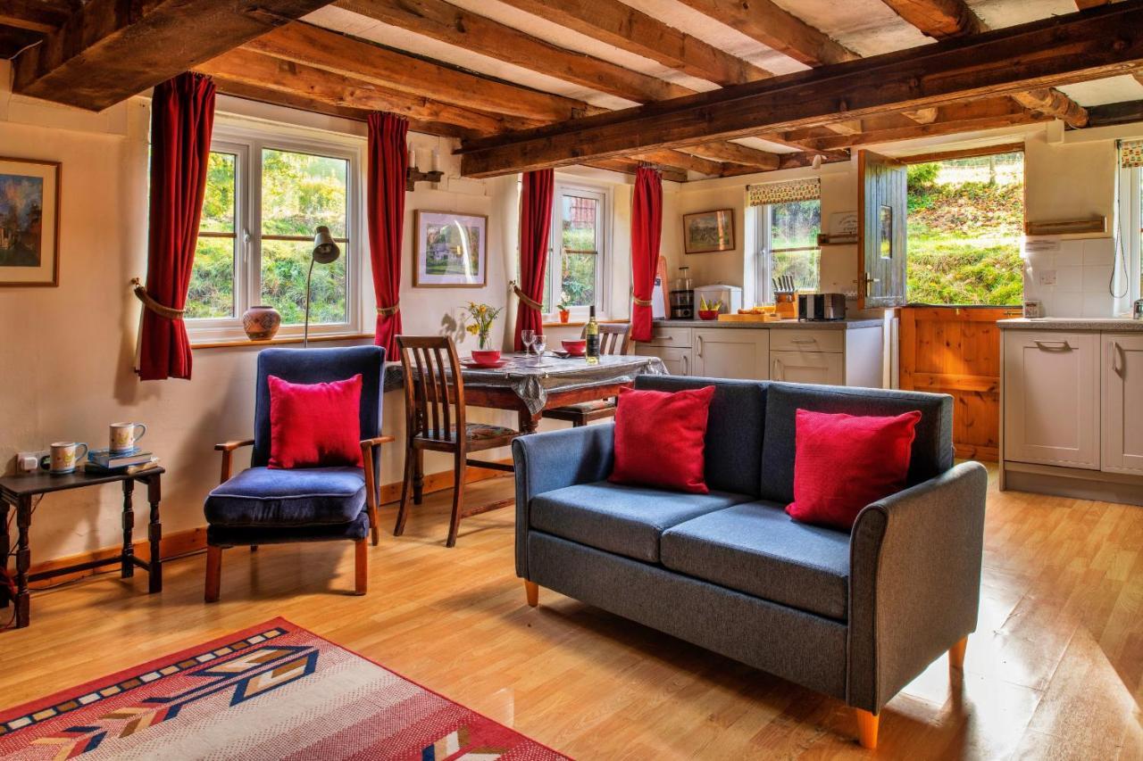 Finest Retreats - Great Cantal Granary لاندريندود ويلز المظهر الخارجي الصورة